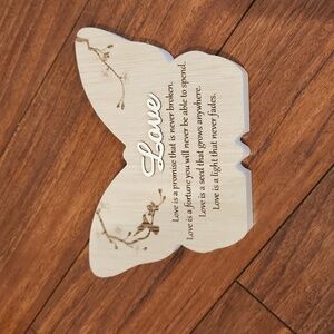 Butterfly Love quote decor